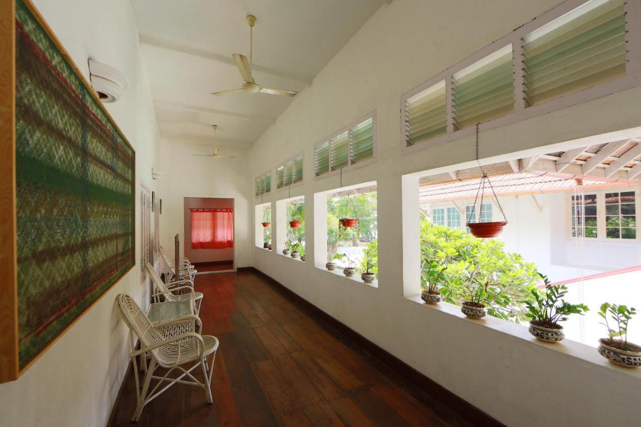 Neemrana'S- Tower House Hotel Kochi Exterior photo