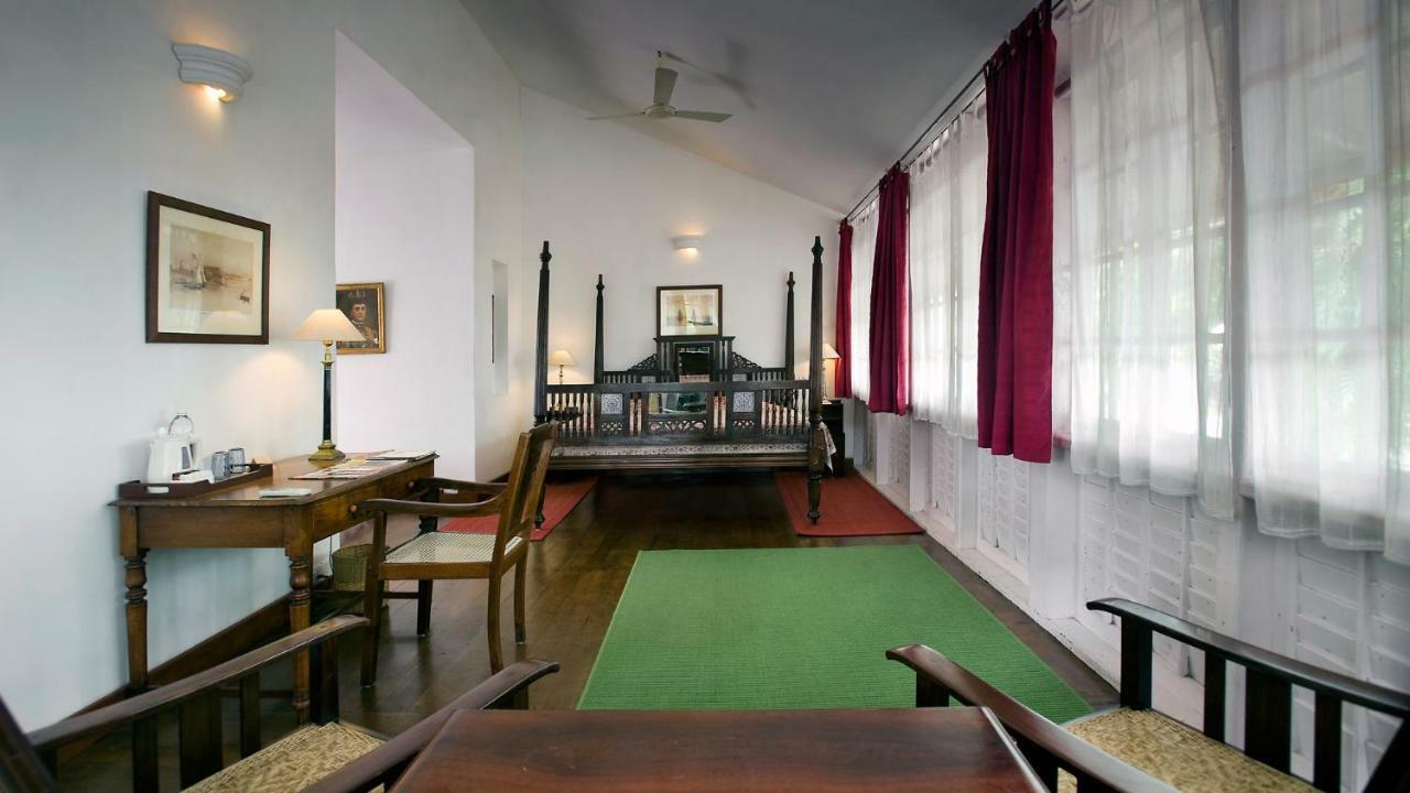 Neemrana'S- Tower House Hotel Kochi Exterior photo