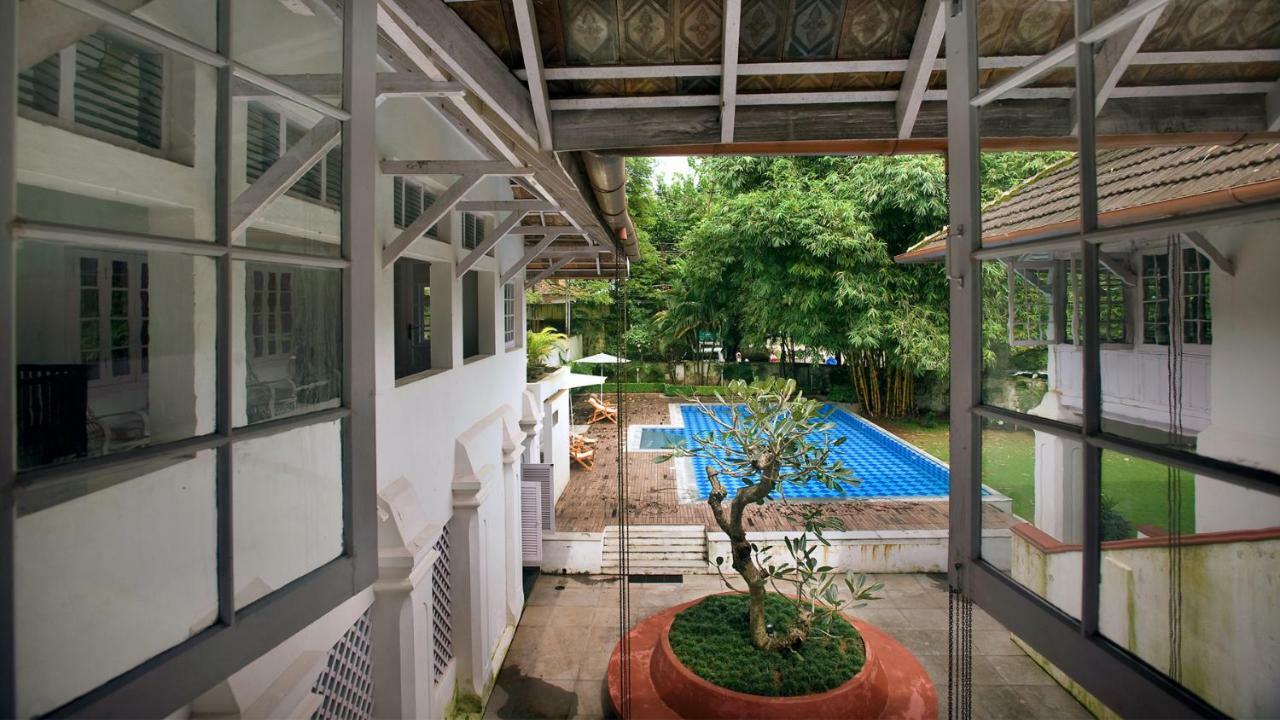 Neemrana'S- Tower House Hotel Kochi Exterior photo