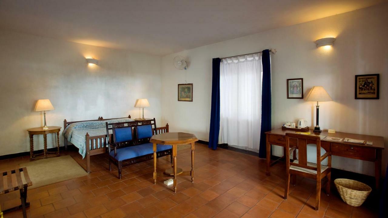 Neemrana'S- Tower House Hotel Kochi Exterior photo